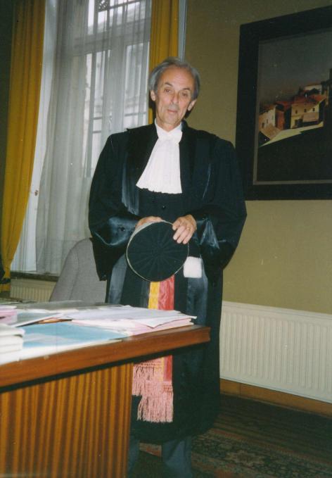 Jurist en specialist sociaal recht Jacques Petit (1927-2008) schreef enkele stan