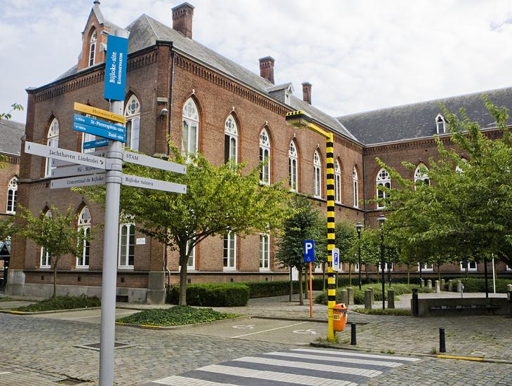 De oude ziekenhuissite de Bijloke is tegenwoordig een cultuursite (Collectie UGentMemorie, © UGent - foto Pieter Morlion).