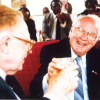 Voormalig decaan van de faculteit Geneeskunde in Butare Laurent Vandendriessche (l.) en rector van de Université Nationale du Ruanda Georges-Henri Lévesque bij de viering van 25 jaar UNR (Universiteitsarchief Gent, uit Vanderick, 'Butare', 2001).