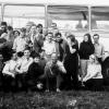 Geograaf Frans Snacken (centraal knielend) tijdens een van de terreinexcursies met studenten die hij uiterst belangrijk vond om het landschap holistisch te kunnen bestuderen, hier met 1ste lic. in Bretagne ca. 1967 (foto uit privé-archief Marc Antrop).