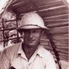 In 1949 trekt landbouwkundig ingenieur Carolus Sys naar Belgisch-Congo, waar hij een echte veldbodemkundige wordt. Later zal hij de tweede directeur van het Internationaal Trainingscentrum voor Bodemkundigen worden (foto uit privé-archief Eric Van Ranst).