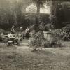 Tuin van studentenhuis Hou ende Trou in de Sint-Pietersnieuwstraat in 1918 (Collectie Universiteitsarchief Gent).