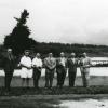 In de zomer van 1958 gaan Gentse hoogleraren voor Ganda-Congo op prospectie in Ituri. V.l.n.r. Geurden, De Wilde, Burssens, rector Lambrechts, Tavernier, Ruyssen en De Coster (Collectie Universiteitsarchief Gent).